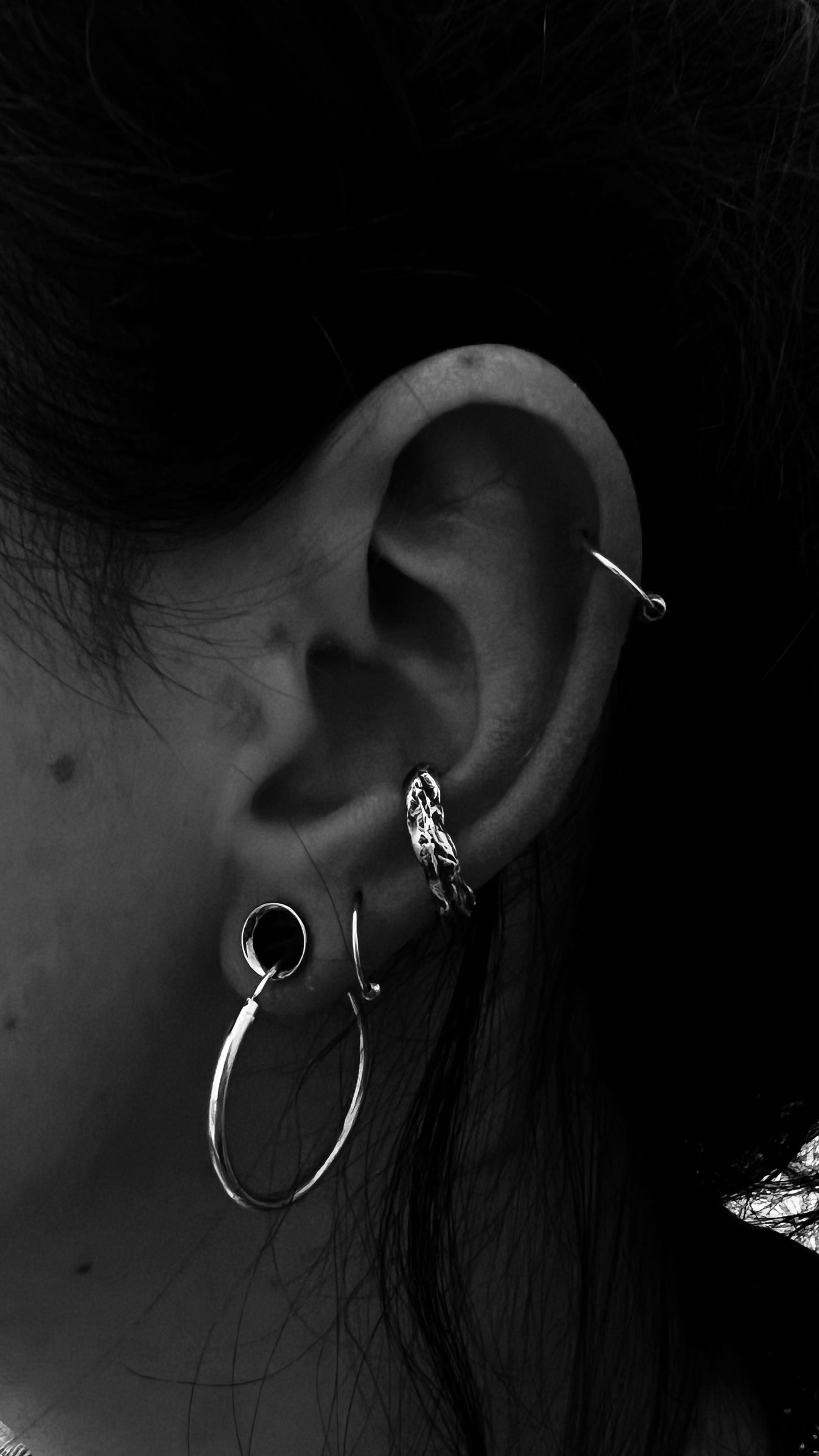 earcuff homme et femme Bijoux d'oreille texturé et patiné en argent 925 texturé et organique earcuff bijou brute et organique