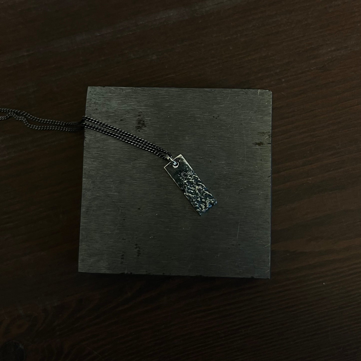 Collier organique 2 texture en argent 925 fabriqué en a la main en France 